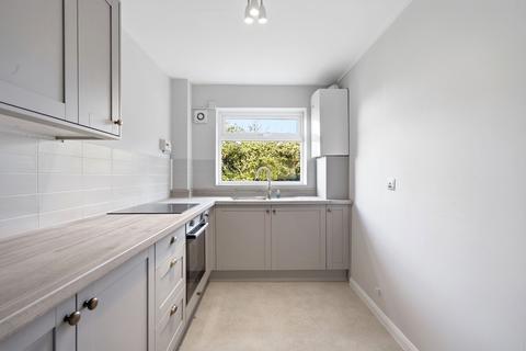 2 bedroom flat for sale, Howard Court, Cambridge, CB5