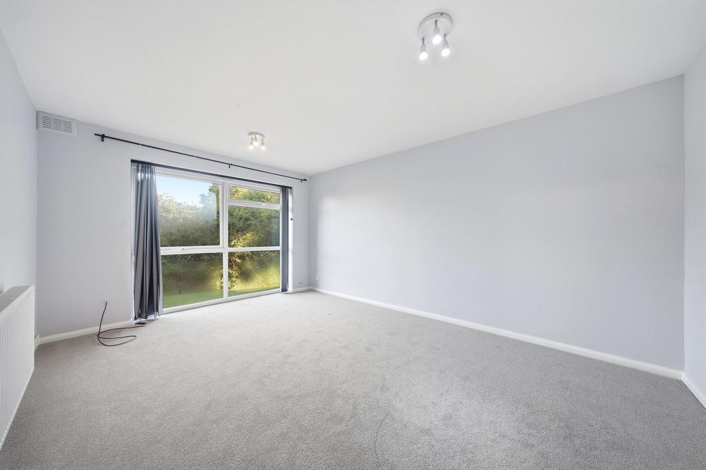 Apartment in Cambridge - View 3