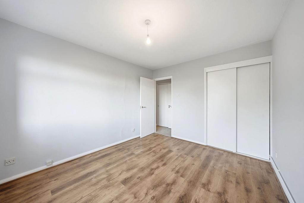 Apartment in Cambridge - View 4