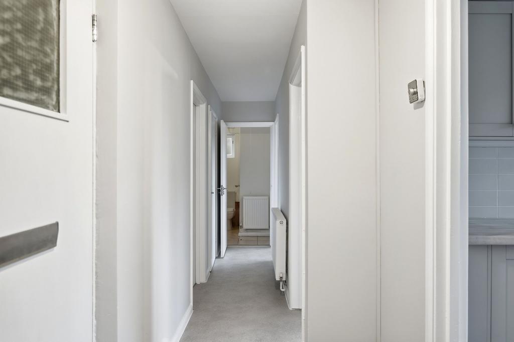 Apartment in Cambridge - View 5