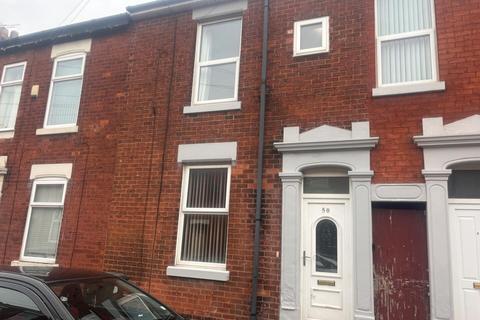 2 bedroom terraced house to rent, Wildman Street, Preston
