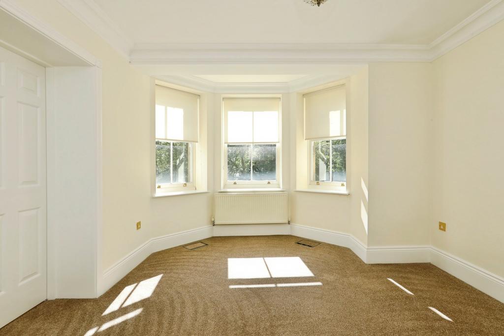 Apartment in Sheffield, South Yorkshire - More