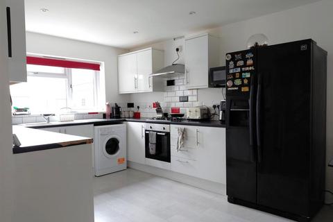 3 bedroom end of terrace house for sale, Porchester Close, Hartley DA3