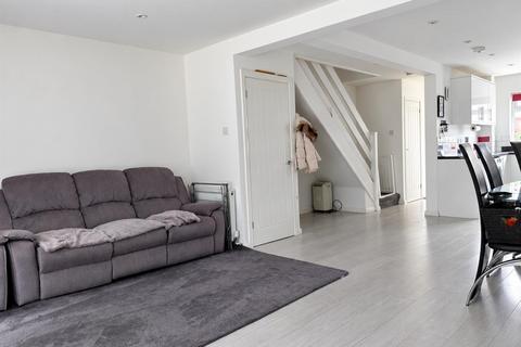 3 bedroom end of terrace house for sale, Porchester Close, Hartley DA3