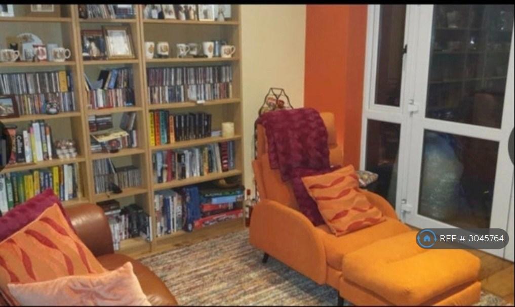 House in Brighton - More