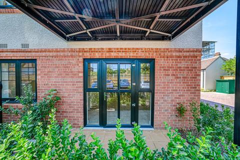 1 bedroom apartment for sale, Apartment 1, 20 Chalkwell Avenue, Westcliff-On-Sea, Essex, SS0