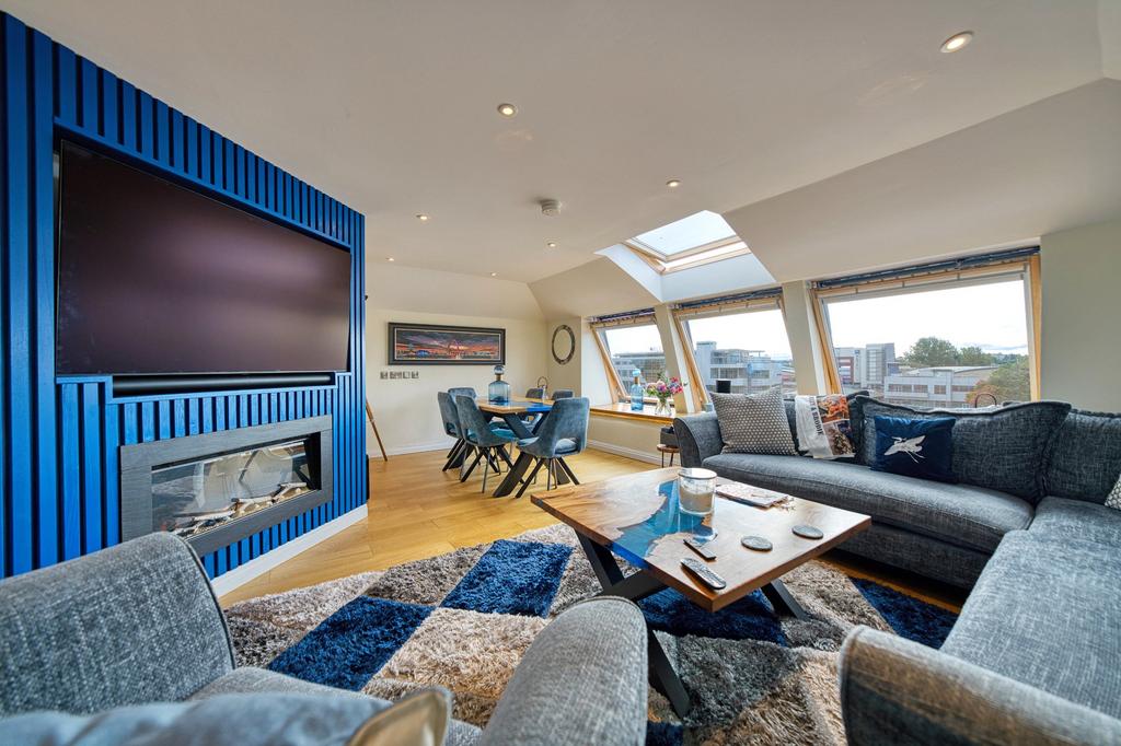Apartment in Glasgow City - View 3