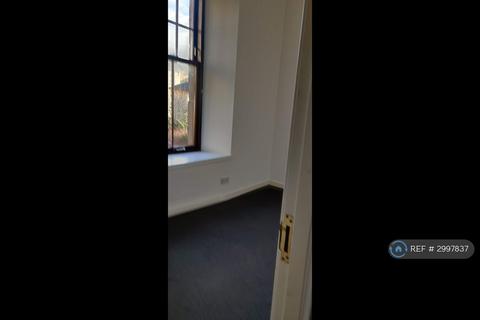 2 bedroom semi-detached house to rent, Taylors Lane, Dundee, DD2