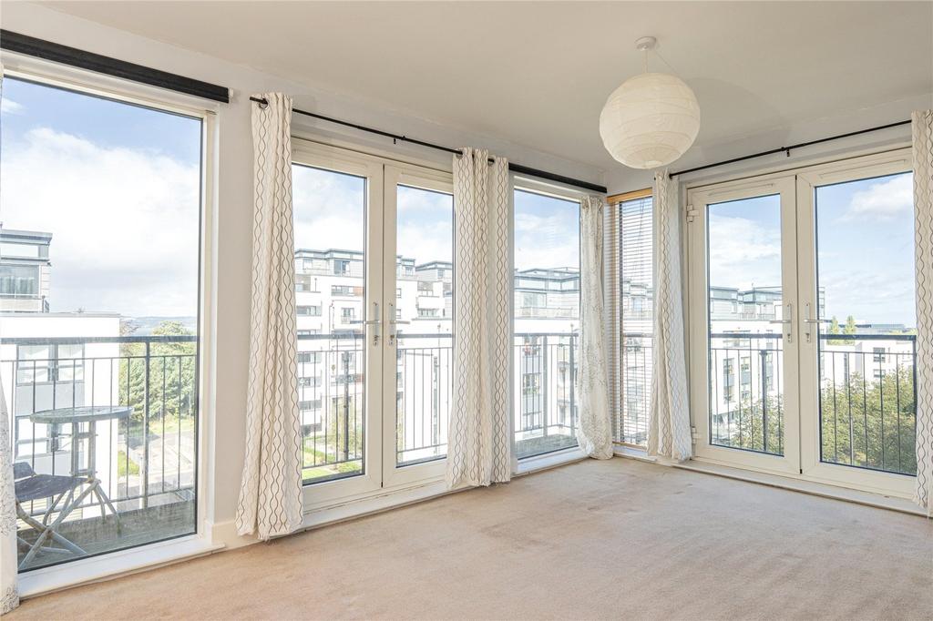 Apartment in Edinburgh - View 4