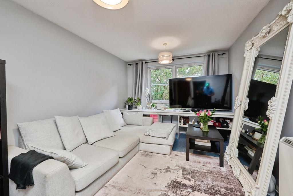 Apartment in Cambridge, Petersfield - View 5