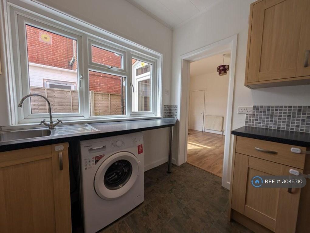 House in Southampton - View 4
