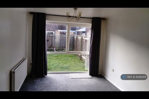 3 bedroom end of terrace house to rent, Willonholt, Peterborough, PE3