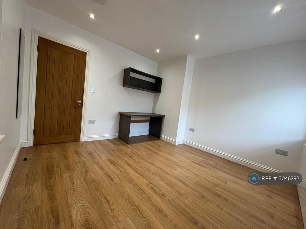 House in Brighton, Bevendean - More
