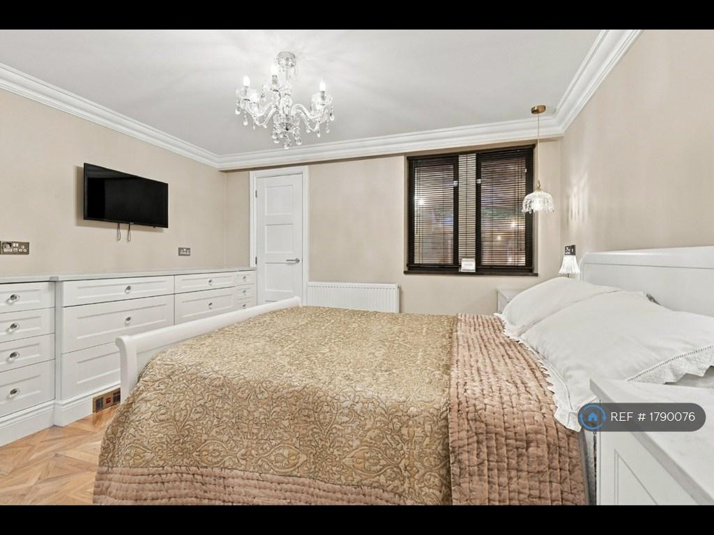House in Leeds - View 5