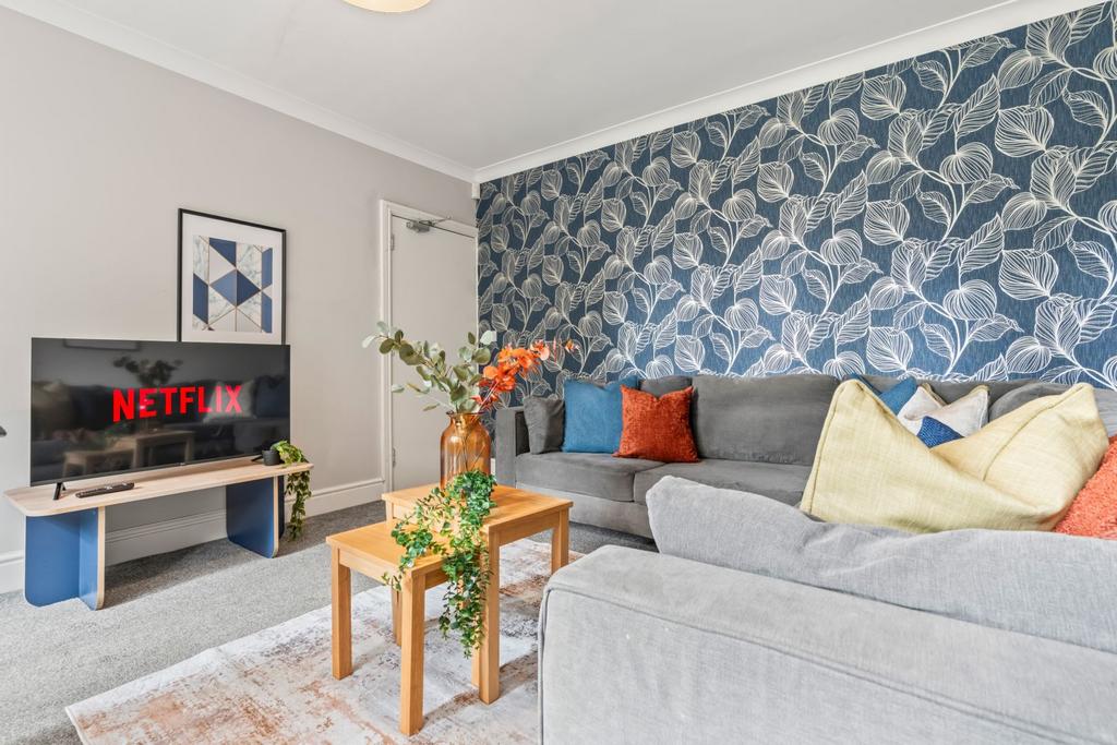 House in Nottingham, Beeston - View 2