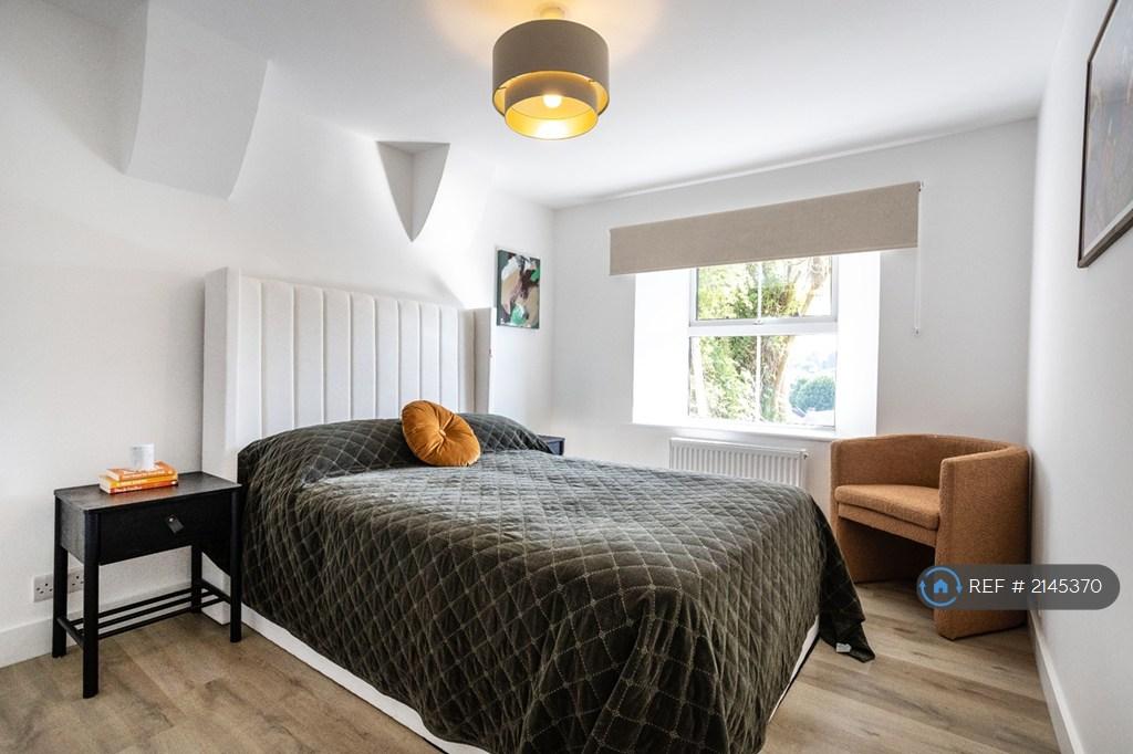 Apartment in Bristol - More