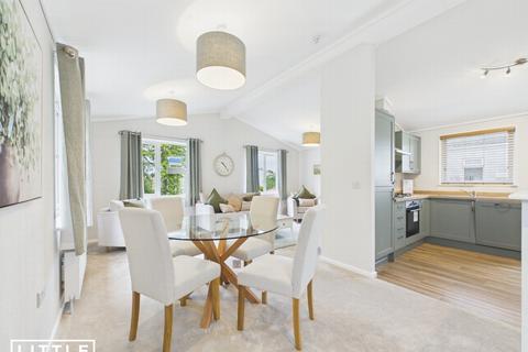 2 bedroom park home for sale, North Front, Halsnead Park, L35