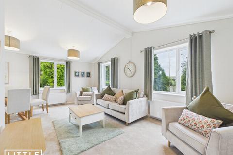 2 bedroom park home for sale, North Front, Halsnead Park, L35