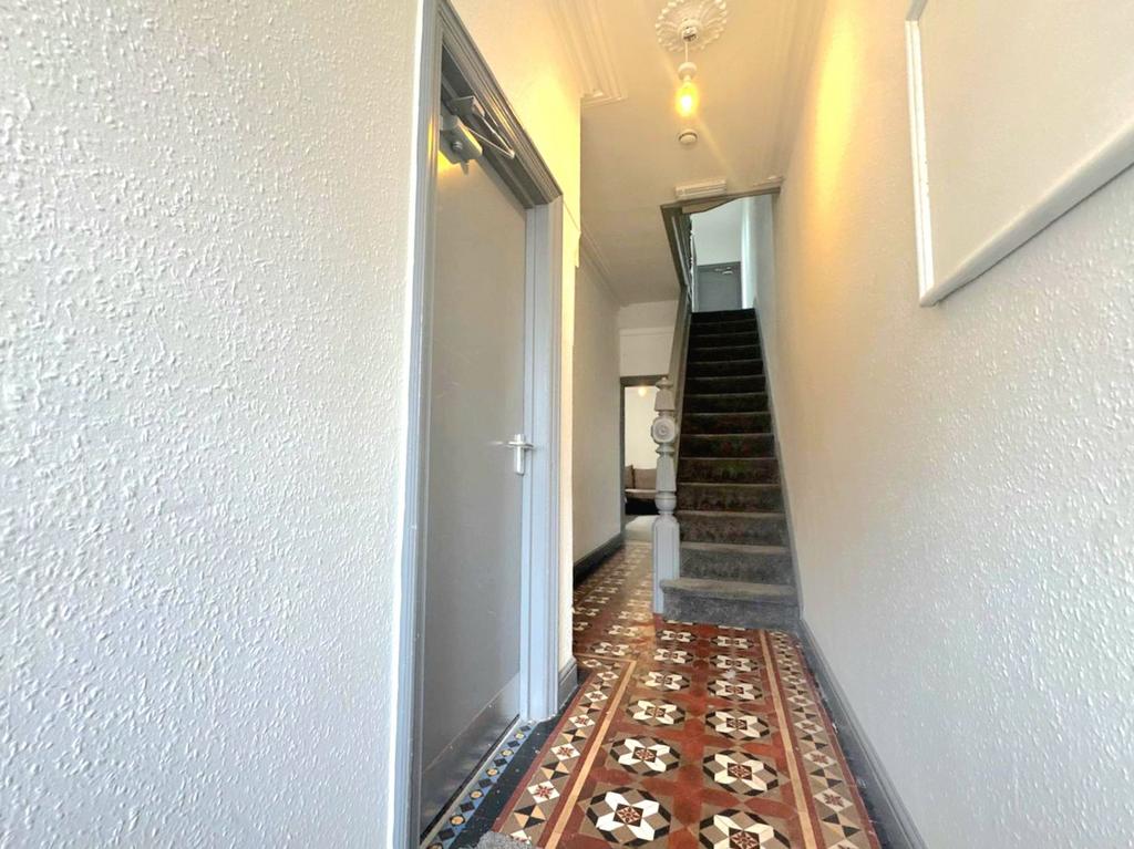 House in Cardiff - View 5