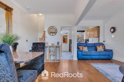 4 bedroom end of terrace house for sale, Bumblebee House, Cooke Street, Bentley, Doncaster, DN5