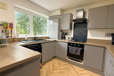 3 bedroom end of terrace house for sale, Charnwood Close, Birmingham B45