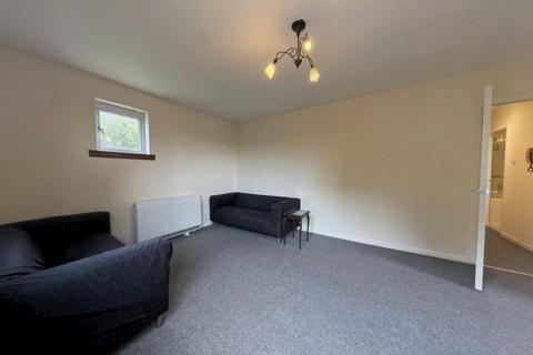 2 bedroom flat to rent, Cornhill Terrace, Cornhill, Aberdeen, AB16