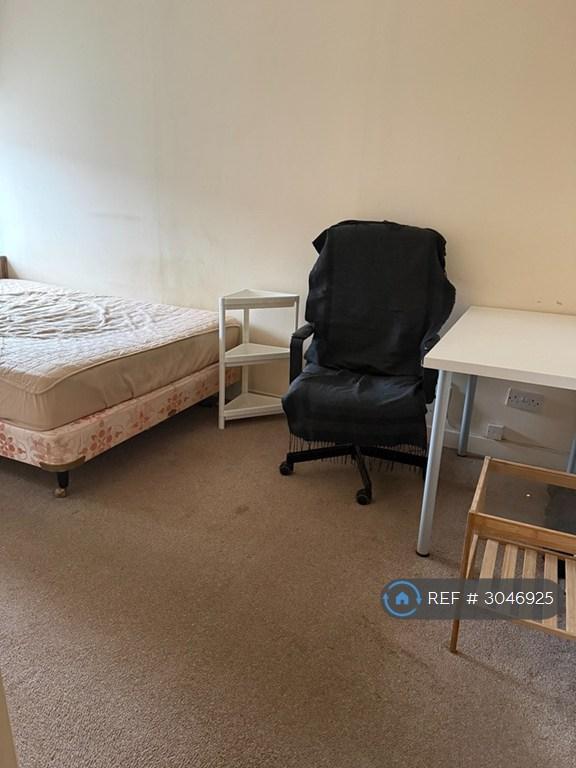 Apartment in Glasgow - View 5