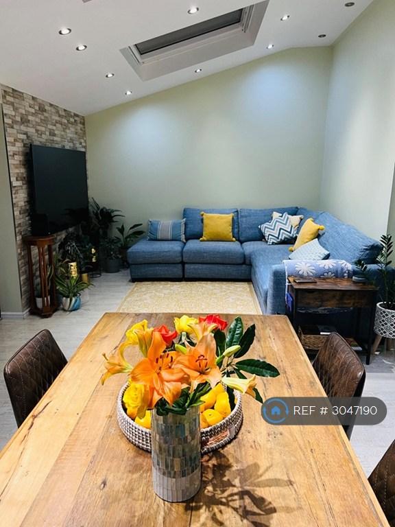 House in Leeds - View 3