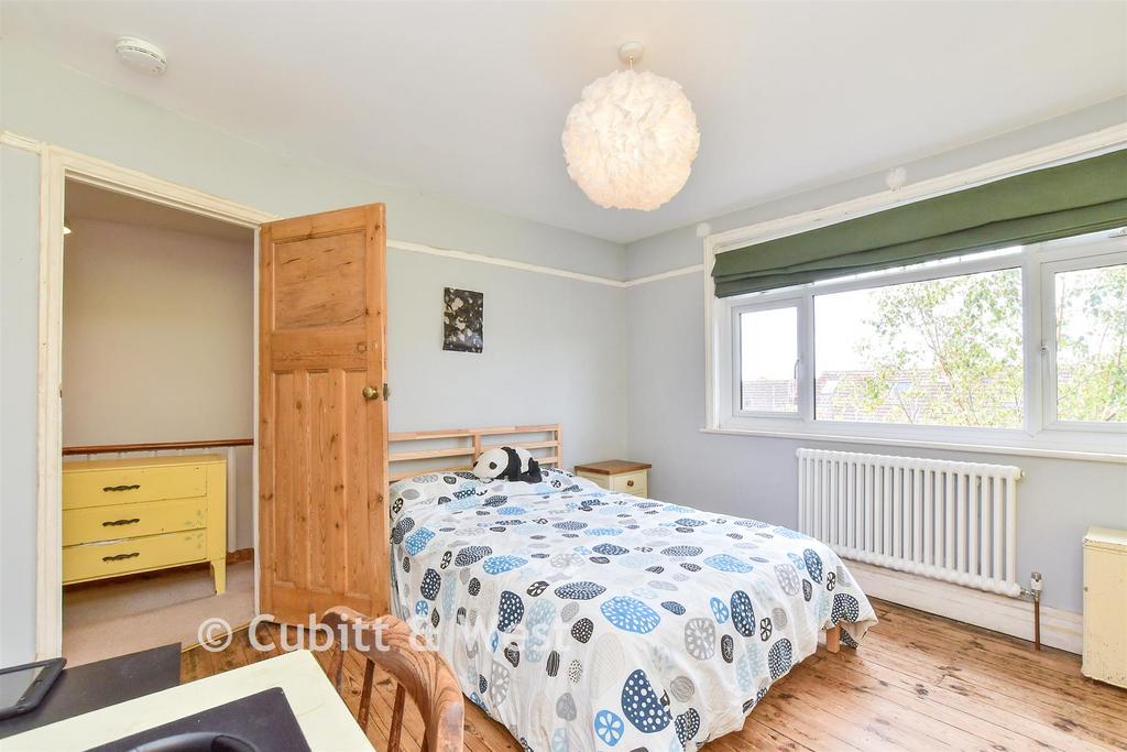 House in Brighton, Hollingdean - More