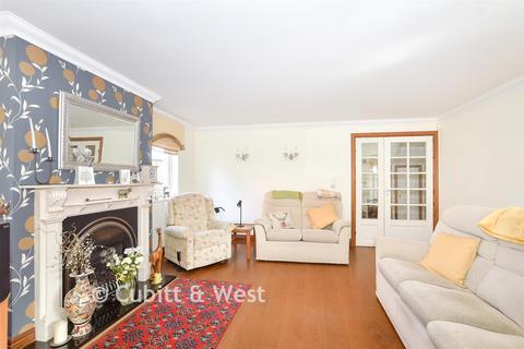 3 bedroom detached house for sale, Stonefield Close, Crawley RH10