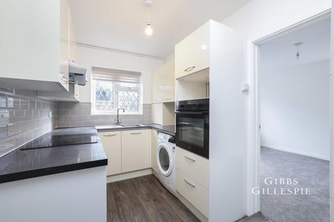 2 bedroom flat to rent, Hillside Close, Chalfont St. Peter, Gerrards Cross, SL9