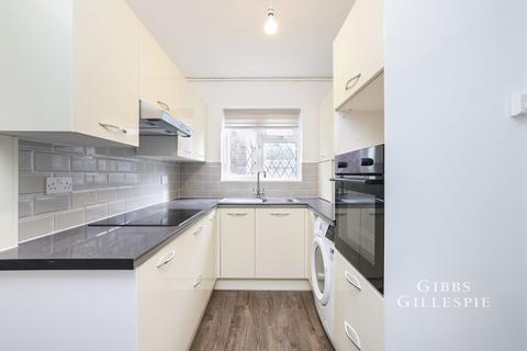 2 bedroom flat to rent, Hillside Close, Chalfont St. Peter, Gerrards Cross, SL9