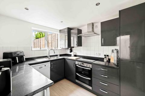 3 bedroom terraced house for sale, Thanet Gardens, Folkestone, CT19