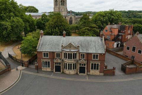 Pub to rent, Church Way Chesterfield S40 1SF