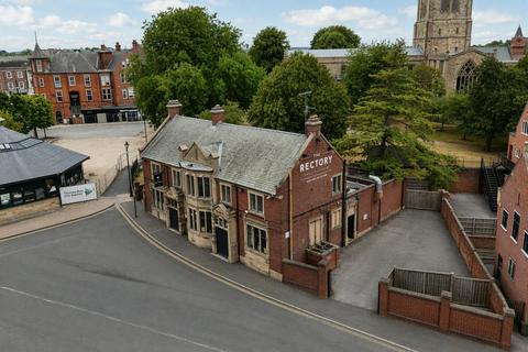 Pub to rent, Church Way Chesterfield S40 1SF