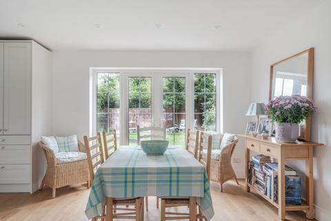4 bedroom house for sale, Fir Tree Close, Epsom, KT17