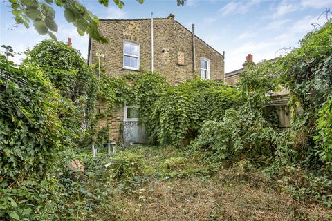 2 bedroom end of terrace house for sale, Dornton Road, London, SW12