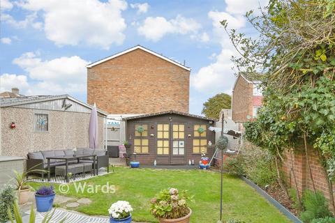 3 bedroom end of terrace house for sale, Clarendon Gardens, Dartford, Kent