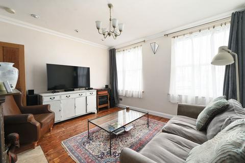 3 bedroom semi-detached house for sale, Peabody Road, Farnborough, GU14
