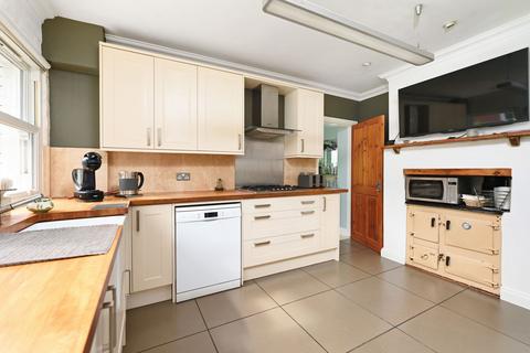 3 bedroom semi-detached house for sale, Peabody Road, Farnborough, GU14