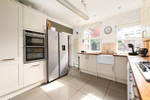 3 bedroom semi-detached house for sale, Peabody Road, Farnborough, GU14