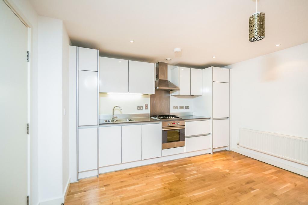 Apartment in Reading - View 2