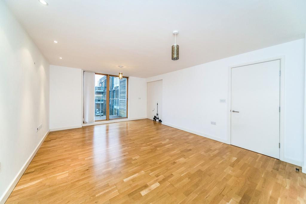 Apartment in Reading - View 3