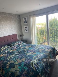 1 bedroom in a house share to rent, Winchmore Hill Road, London, N14