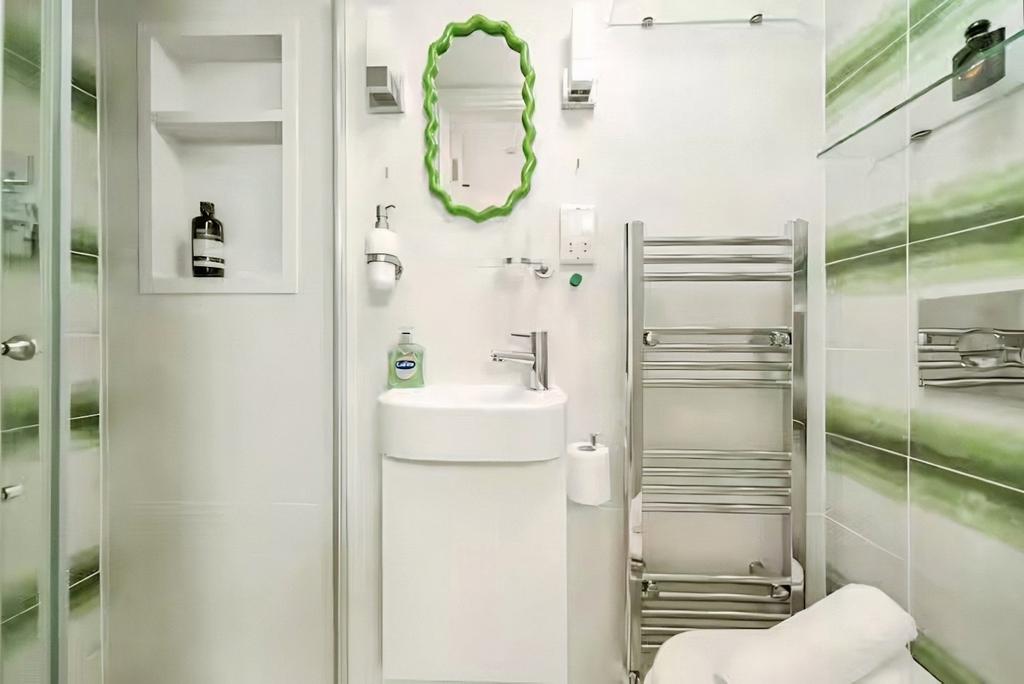 Apartment in East Sussex - More