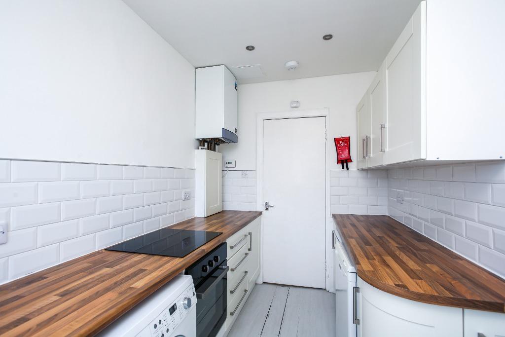 Apartment in Edinburgh - View 5