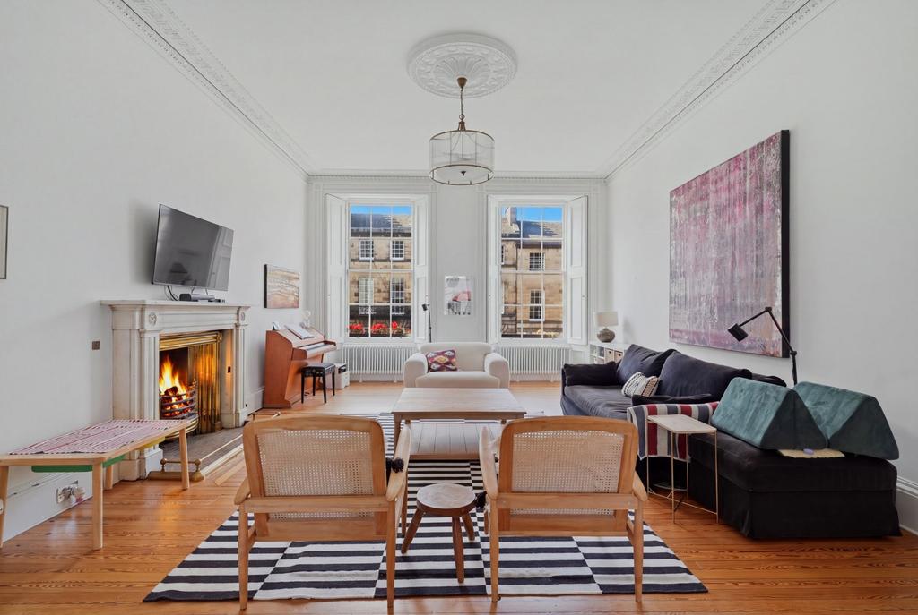Apartment in Edinburgh - View 3
