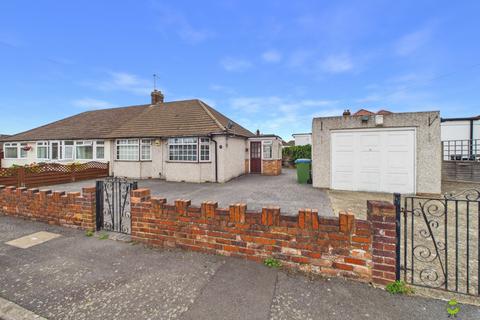 2 bedroom bungalow for sale, The Quadrant, Bexleyheath, Kent, DA7