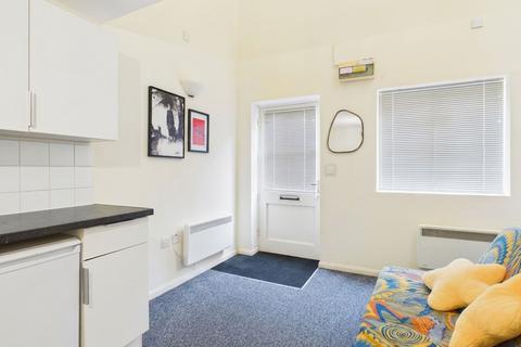 1 bedroom apartment to rent, Chelsea Court, Gloucester GL1