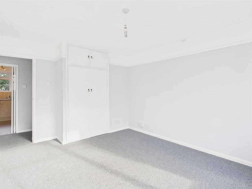 Apartment in Brighton - View 5